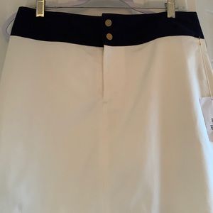 Ralph Lauren Golf Mini Skirt. Size‎ 6. White and Black. Cotton. Lined.